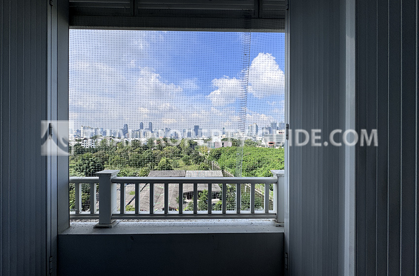 Condominium in Rama 9 